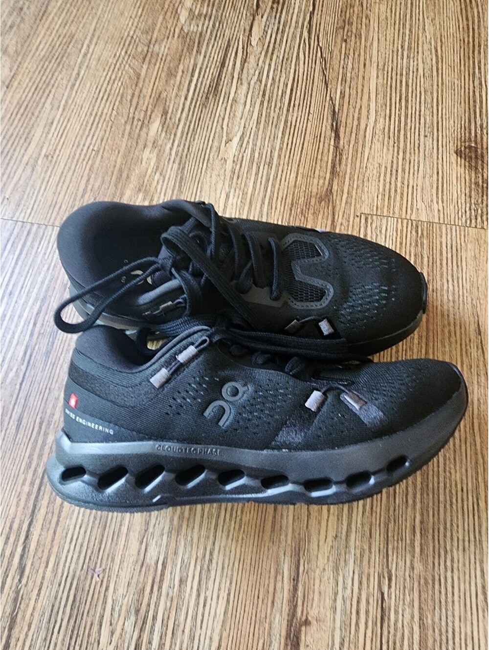 Size 6,5 On Cloudsurfer 2 Women,sRunning Shoes Black